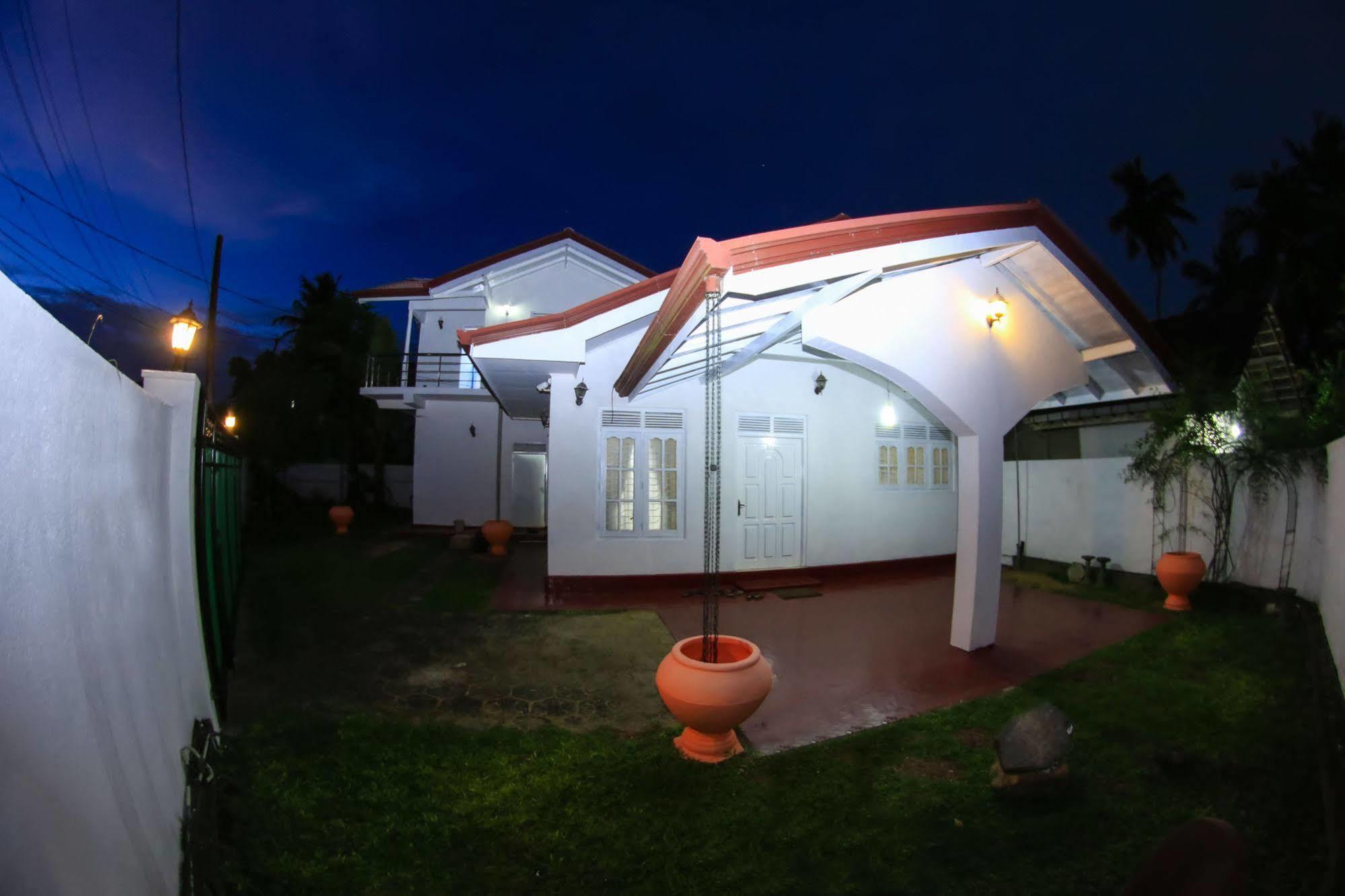 White Villa Weligama Esterno foto
