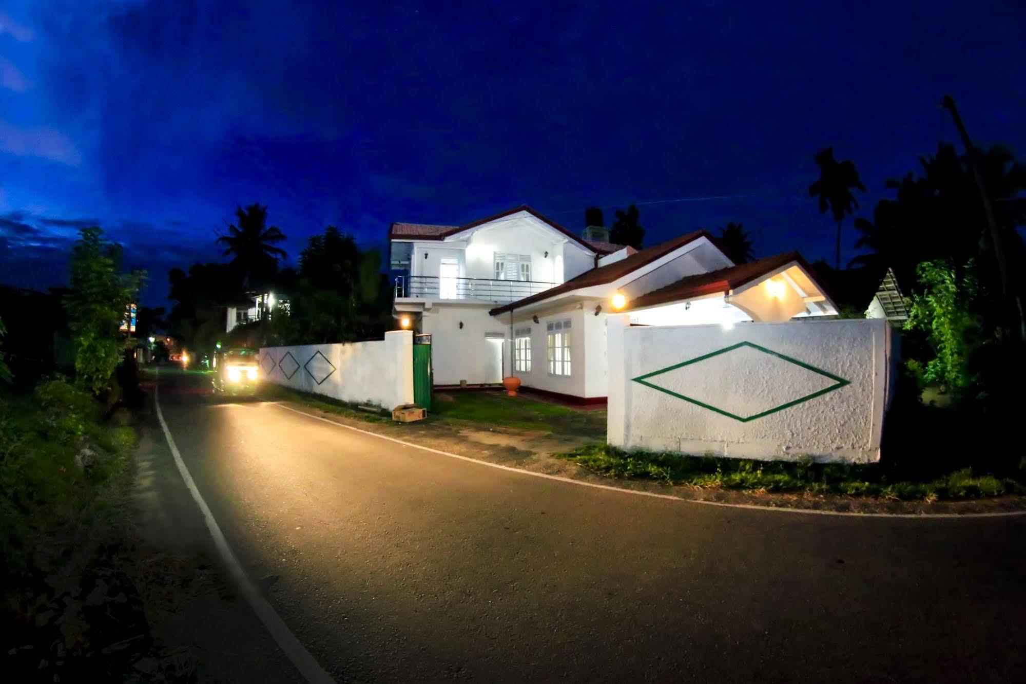 White Villa Weligama Esterno foto